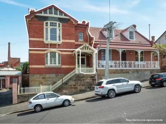 2/55 Patrick St, Hobart Apartment for rent Listed by Office A.