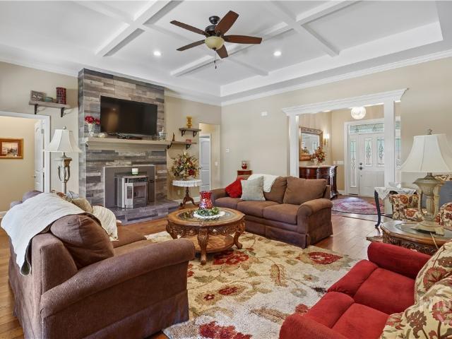 255 Rogers Circle