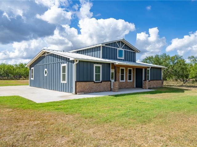 255 W County Road 2170