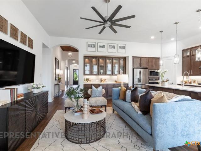 255 White Oak