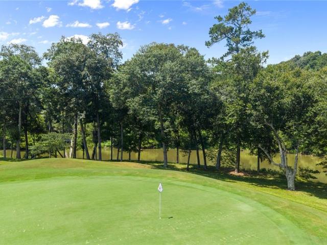 255 Tenth Fairway