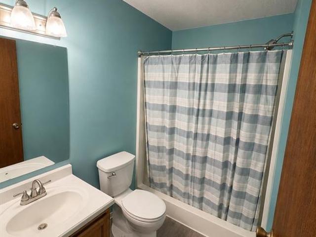 2568 Eagles Circle # 2