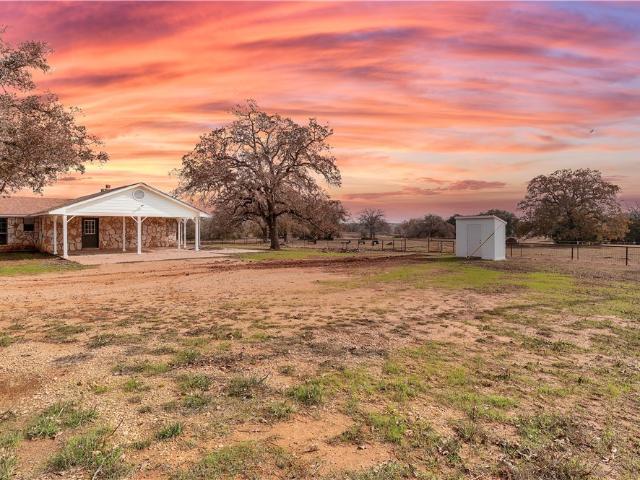 2569 County Road 443, Waelder, TX 78959 | MLS #564626