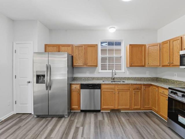 2560 Banbury CT