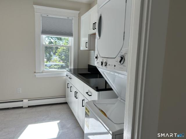 2561 Whitney Avenue, Hamden, US, CT
