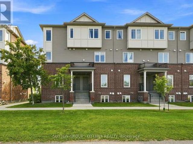 2563 Longfields Drive, Ottawa, ON, K2J 2L7 townhouse for lease | Listing ID X13623 | Royal LePage