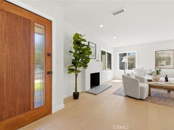 2563 S Bentley Ave, Los Angeles, CA 90064 | MLS #OC26117