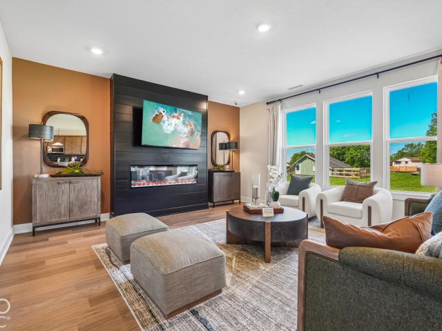 256 Commodore Drive