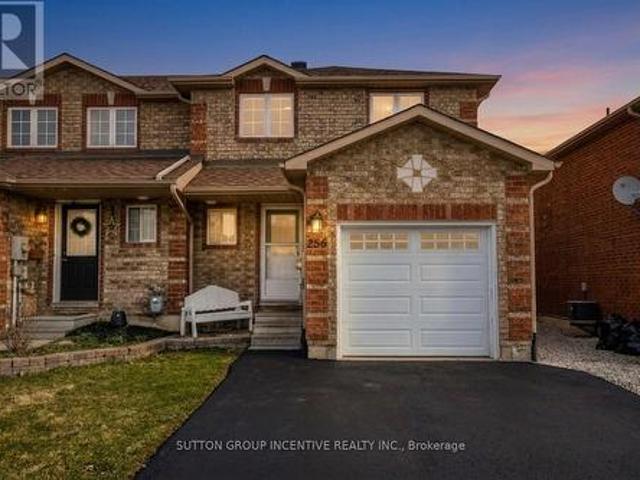 256 Dunsmore Lane, Barrie, ON, L4M 7A7 house for sale | Listing ID S13777 | Royal LePage