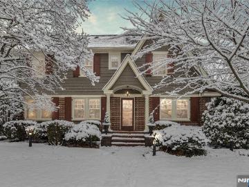 256 Forest Avenue, Glen Ridge, US, NJ