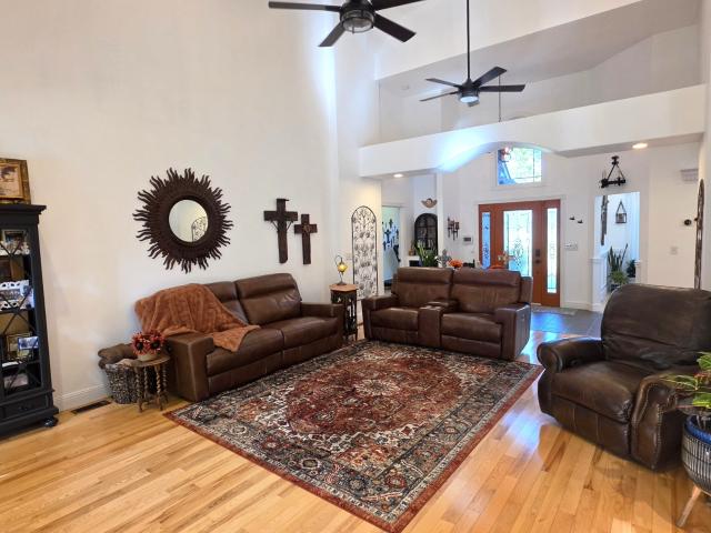 256 Lakehill Beach Estates Rd
