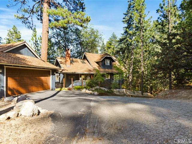256 N Fairway Dr, Lake Arrowhead, CA 92352 | MLS #IG26043
