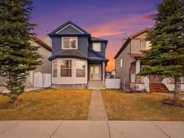 Saddle Ridge, Calgary, Alberta - Office room