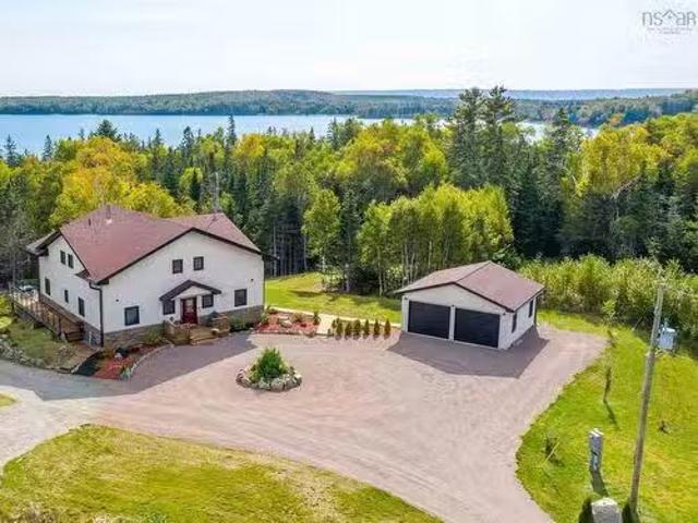 256 Redbird Drive, Big Harbour, NS, B0E 2Y0 house for sale.