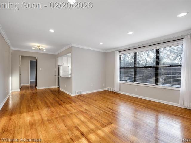 25749 Woodward Avenue # 206