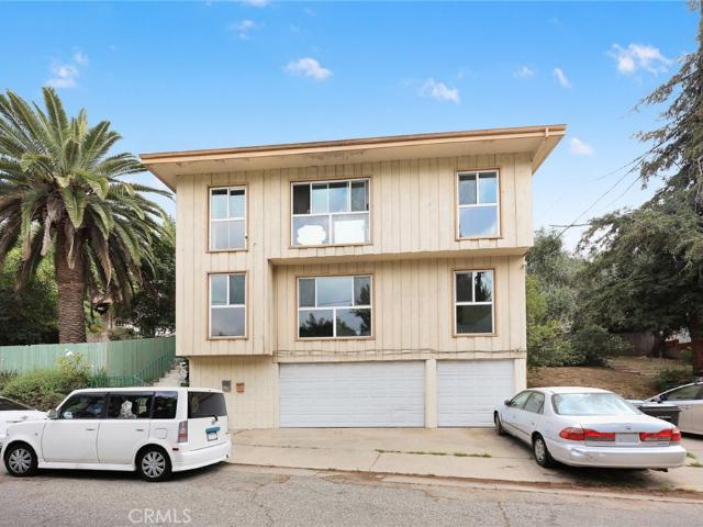 2575 Riverside Terrace