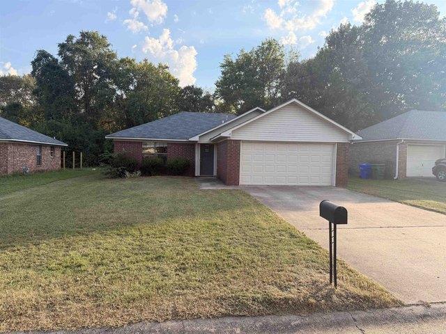 2575 Winchester Dr, Conway, AR 72032