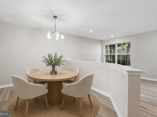 2577 Bolinbrook Court