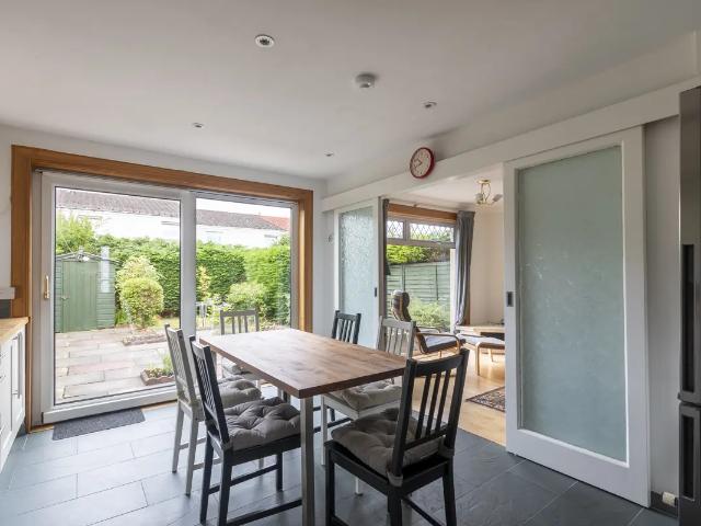 2577L Jean Armour Avenue, Edinburgh, EH16 6XD
