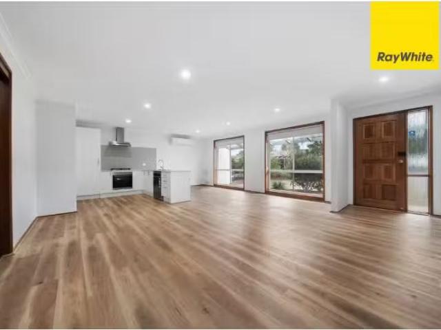 25/78 Pennington Crescent, CALWELL Townhouse for rent Listed.