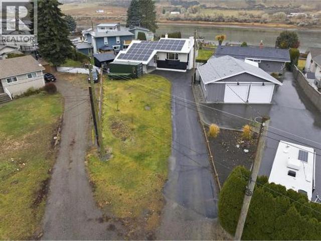 2578 Thompson Drive, Kamloops, BC, V2C 4L4 house for sale | Listing ID 10390 | Royal LePage