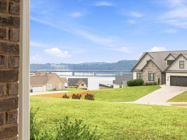 2579 Shoreline Vista