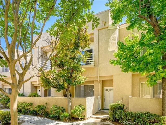 25703 Holiday Cir Apt C, Stevenson Ranch, CA 91381