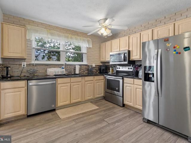 2570 Sussex Court