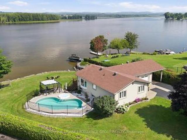 2570 Woods Street, Clarence Rockland, ON, K4K 1J2 house for sale | Listing ID X13837 | Royal LePage