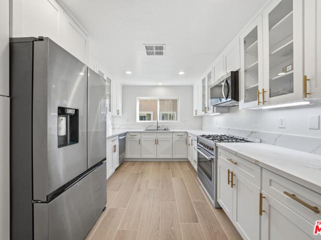 25715 Wagner Way, Unit B, Stevenson Ranch, CA 91381 | MLS #26870