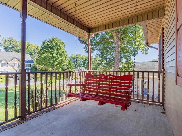 2571 oak grove