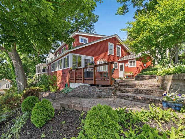 2571 W Lake Road