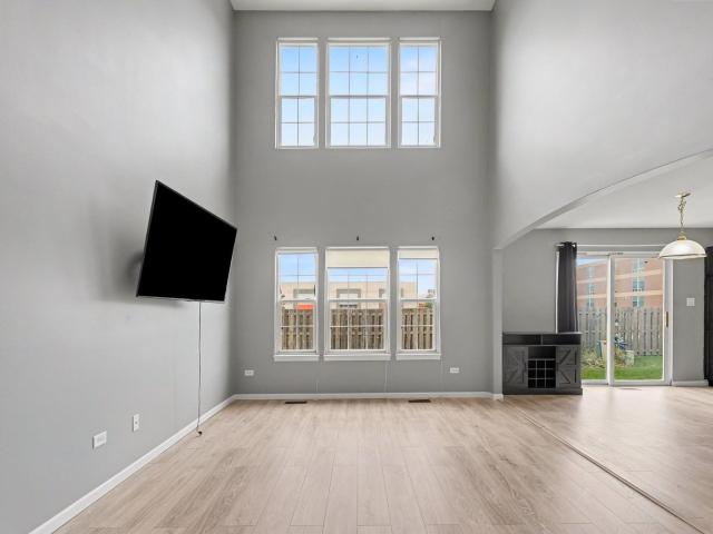 25722 S Bridle