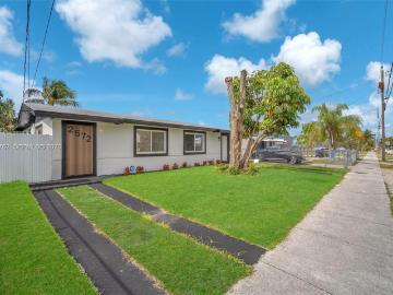 2572 NW 20th St, Fort Lauderdale, FL 33311 | MLS #A12007
