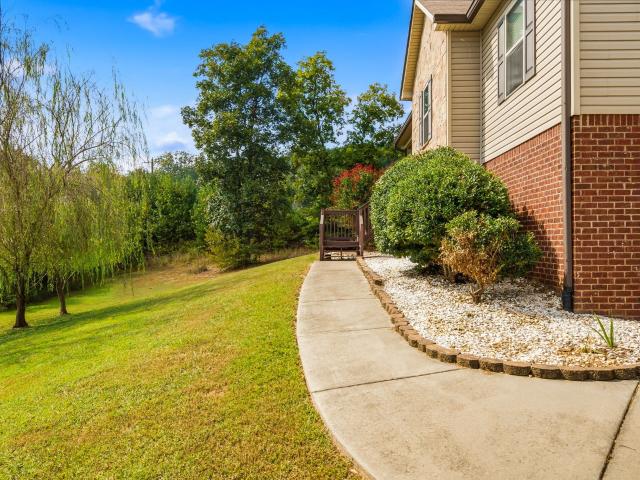 257 Home Place Ct SE