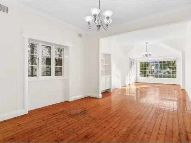 257 Maroubra Road, MAROUBRA House for rent Listed by Lewis Th.