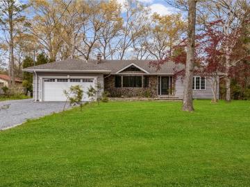 257 Southlawn Ave, Central Islip, NY 11722 | MLS #995949