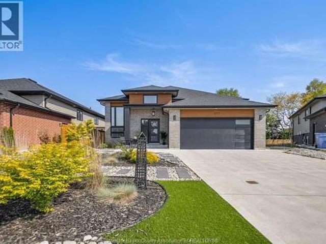 257 Robinson Avenue, Essex, ON, N8M 0A8 house for sale | Listing ID 26018 | Royal LePage