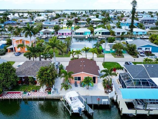 2589 Bayshore Dr, Matlacha, FL 33993 | MLS #2026016