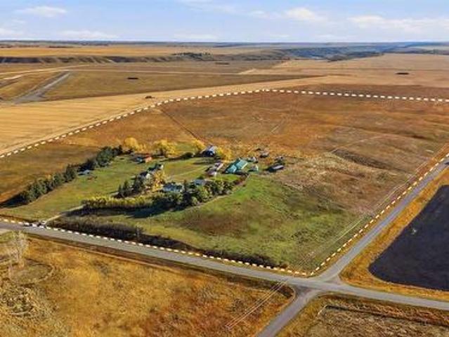 258022 Street E, Rural Foothills County, AB, T1S 3Z4 house for sale | Listing ID A2352 | Royal LePage