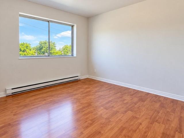 2580 Boul. Lévesque E Laval Duvernay, QC H7E