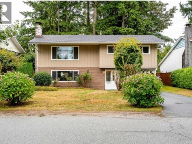 2580 Patricia Avenue, Port Coquitlam, BC, V3B 2H4 Luxury House for sale | Listing ID R3163 | Royal LePage Carriage Trade Luxury Properties