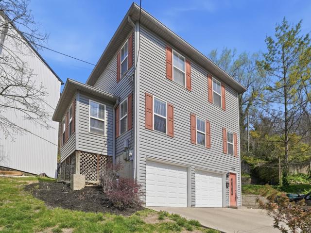 2580 Riverside Drive