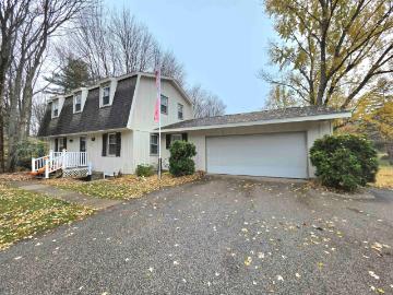 2581 N Arbutus Court
