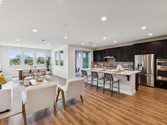 258 Benmore Dr