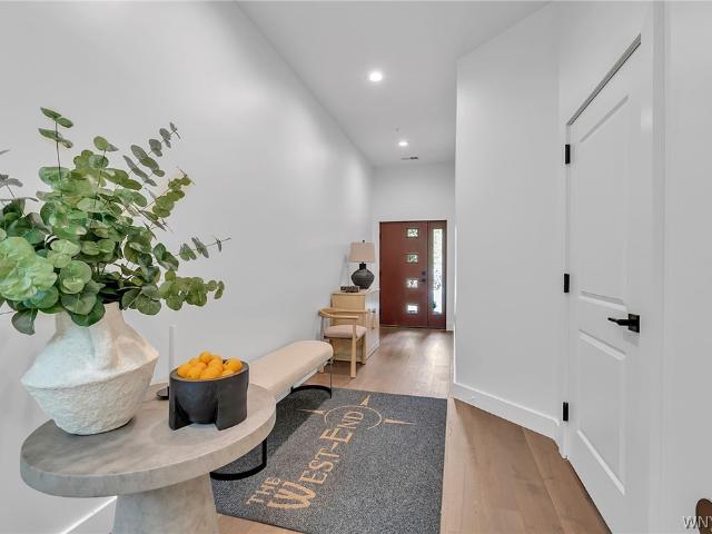258 Lakefront Boulevard