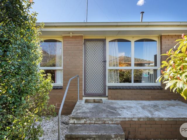 2/58 Park Street, WENDOUREE VIC 3355