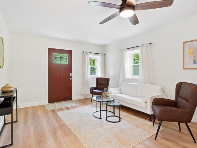258 Pelham Hill Rd