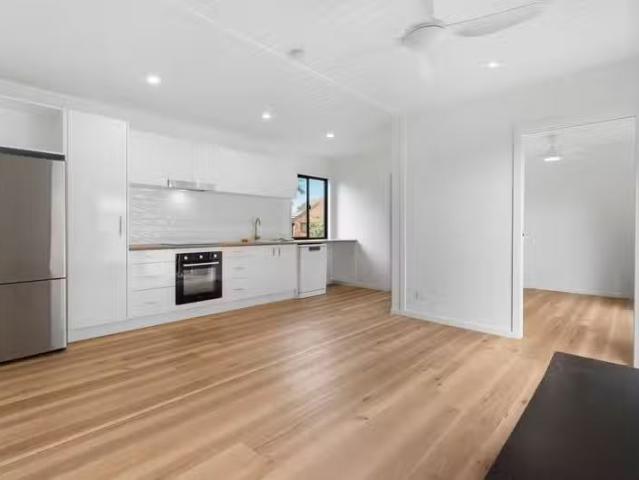 258A King Street, CLONTARF, QLD 4019 House for Rent