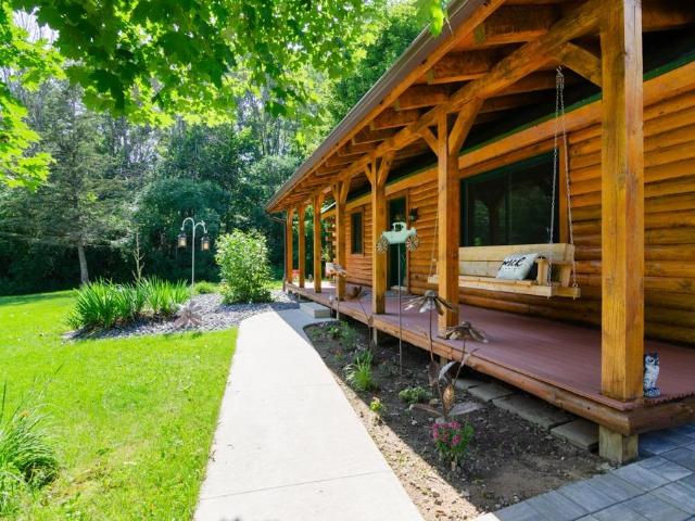2594 WOOD Lane
